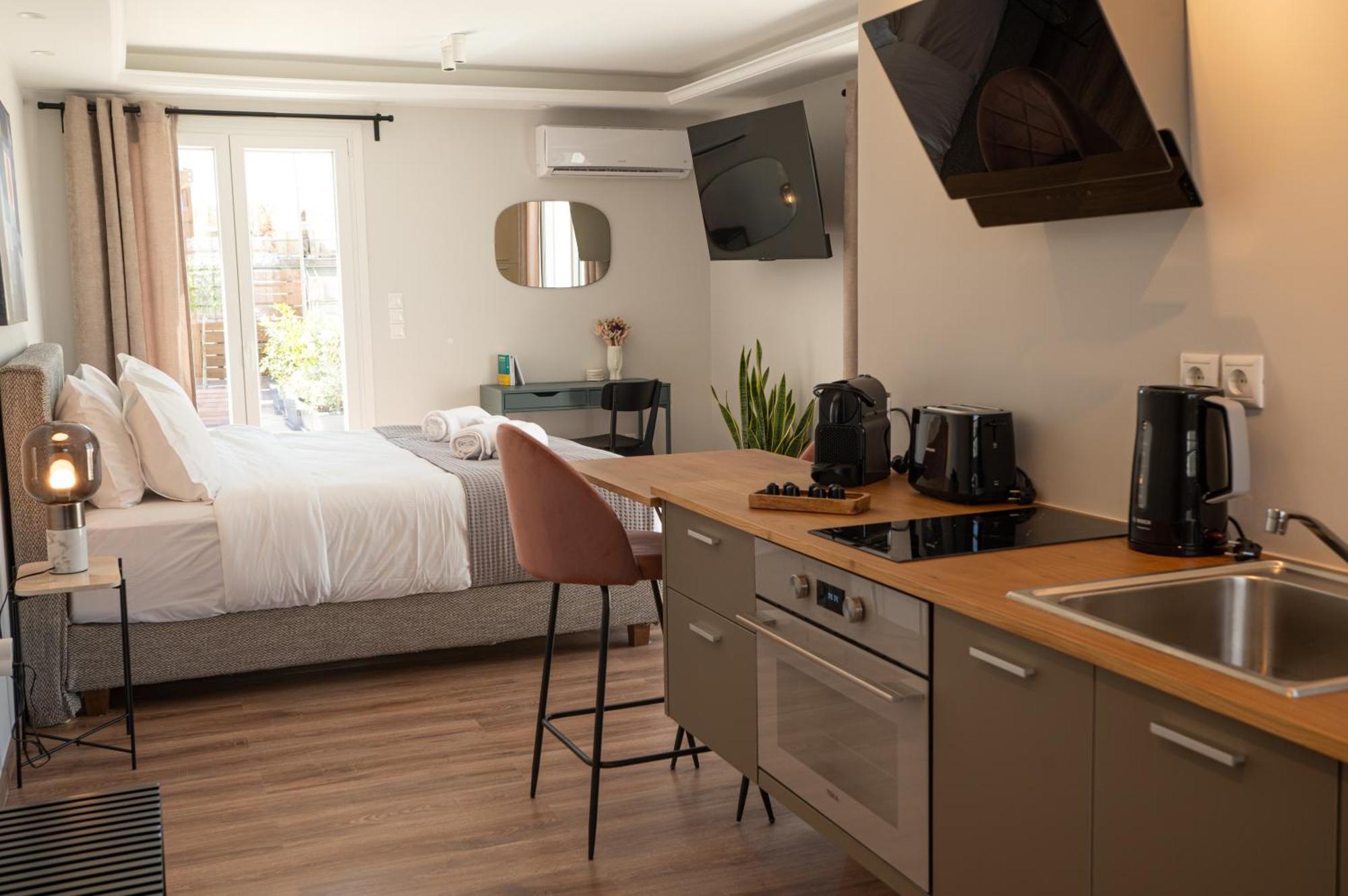 Private Rooftop - Acropolis View - Jacuzzi - Metro Ateny