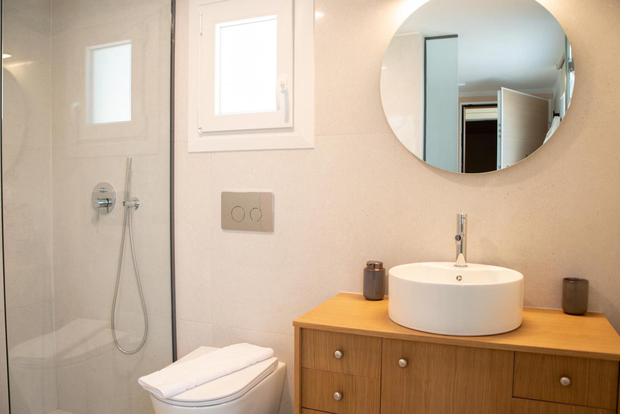 Apartamento Private Rooftop - Acropolis View - Jacuzzi - Metro Atenas